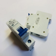 LCB45-1C32 автоматичний вимикач 32A 230V 1 полюс тип C 4.5kA малогабаритний